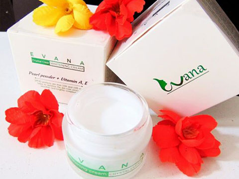 Kem làm hồng nhũ hoa Evana